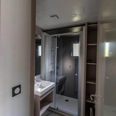 3 Avec Piscines Chauffees Et Acces A 9km - Fr-1-783-24