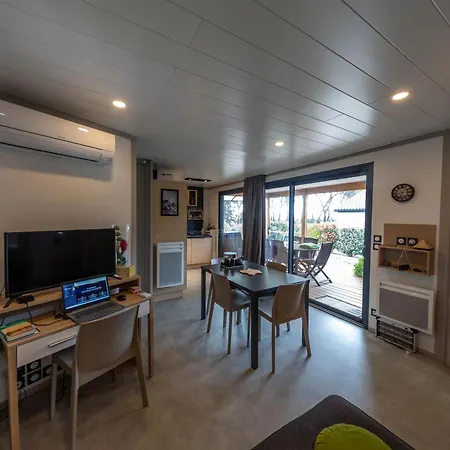 Chalet 3 Avec Piscines Chauffees Et Acces A 9km - Fr-1-783-24 Pomerols